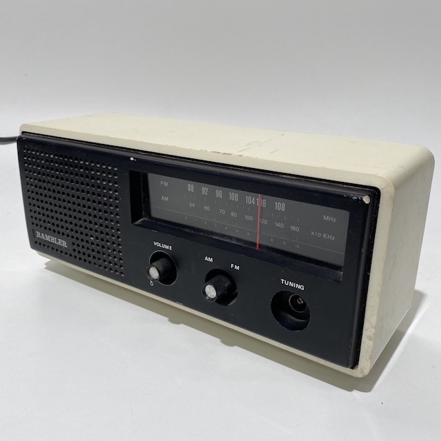 RADIO, 1970s Rambler - Off White w Black Face